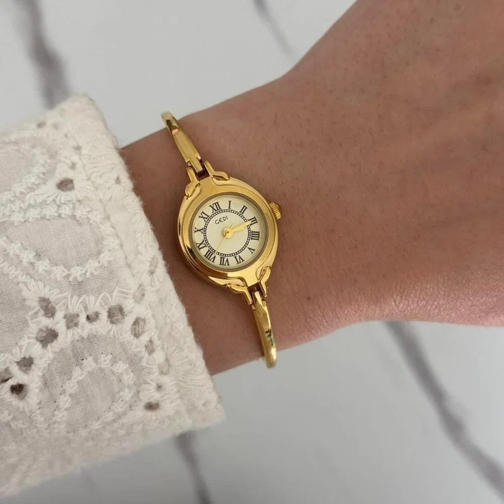 SKU:0109 Women gold mini watch gold bracelet vintage inspired‎ + in a gift box
